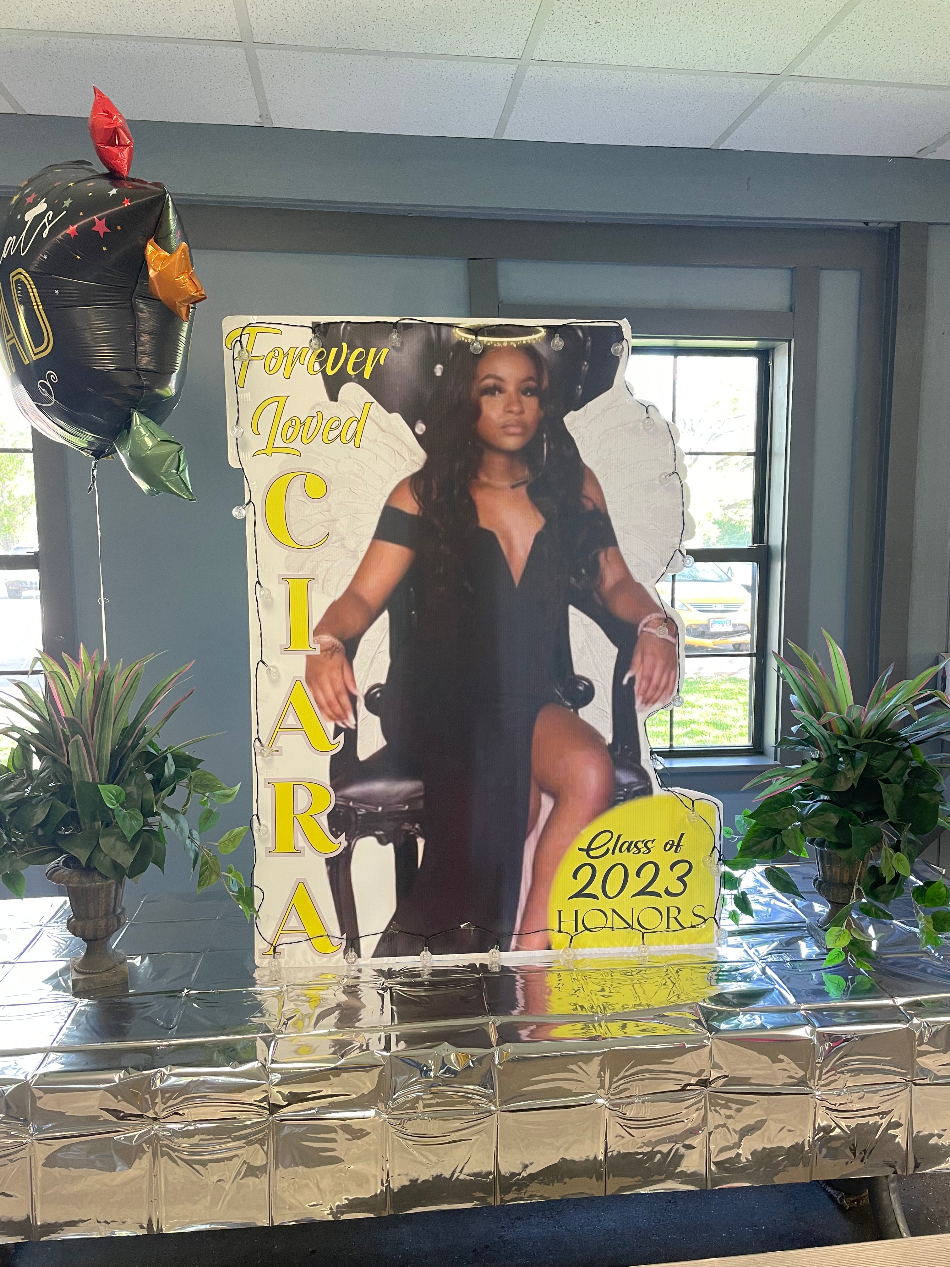 Print-Only Giant Chiara Photo Wall – For Pre-Designed Artwork