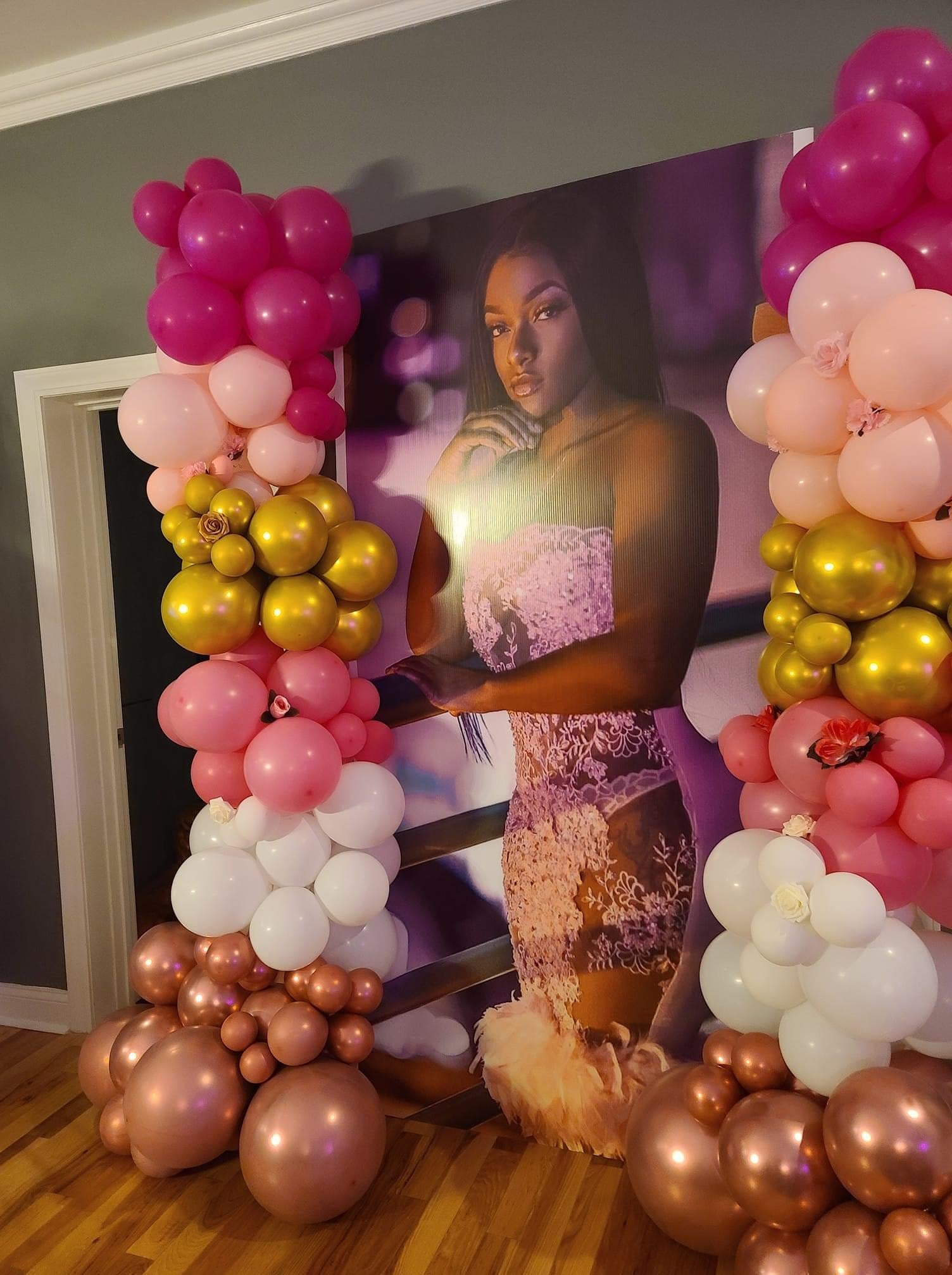 Print-Only Giant Chiara Photo Wall – For Pre-Designed Artwork