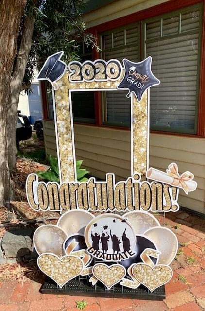 GRADUATION FRAMES 2025 Gold & Silver Glitter Yard Card